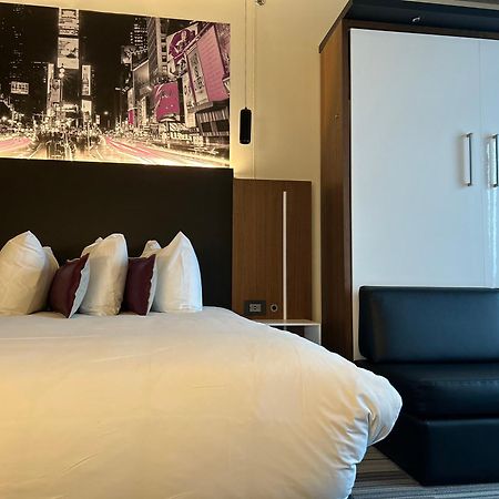 Grand Hotel Times Blainville-Mirabel Esterno foto