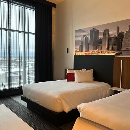 Grand Hotel Times Blainville-Mirabel Esterno foto