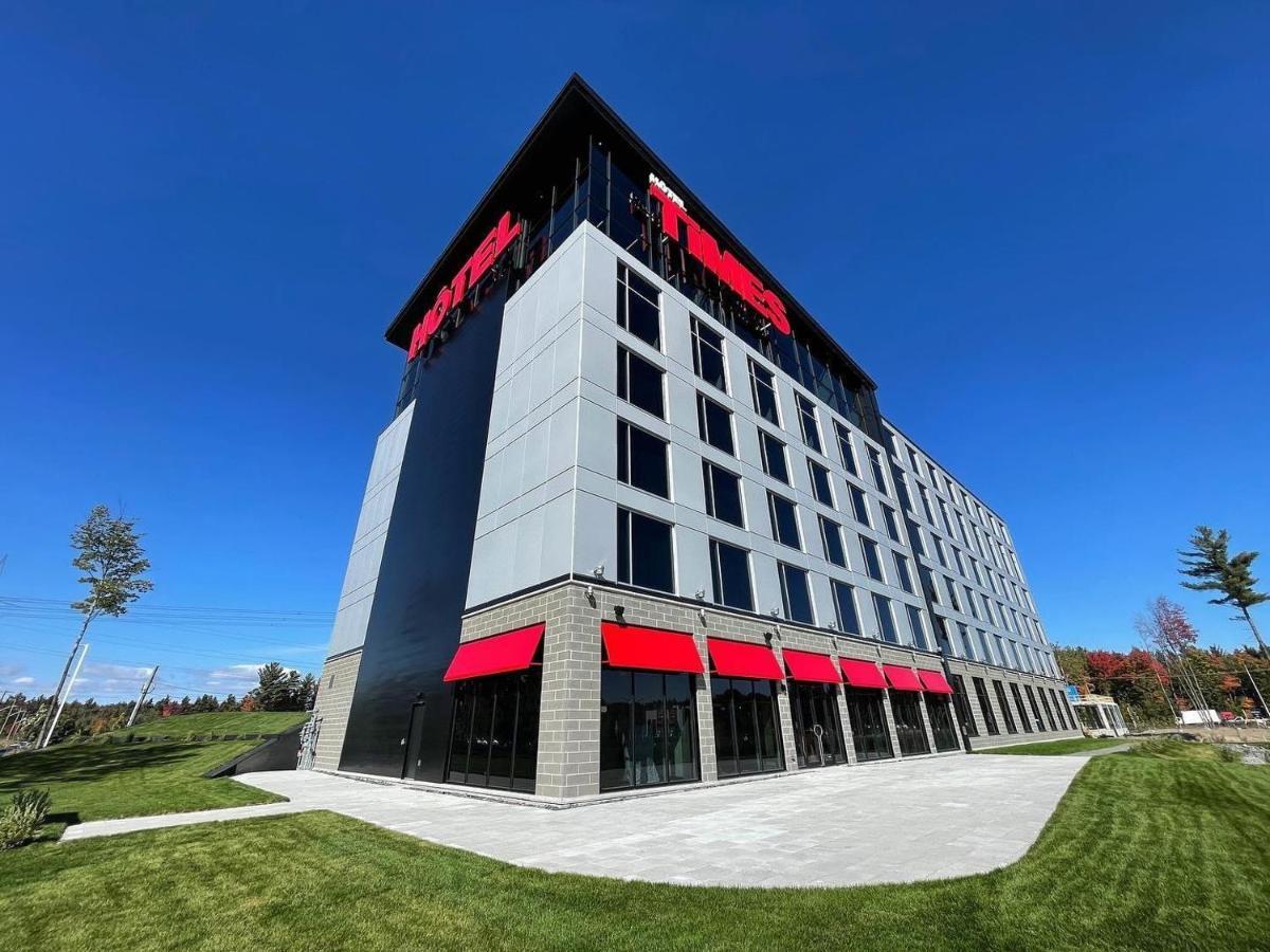 Grand Hotel Times Blainville-Mirabel Esterno foto