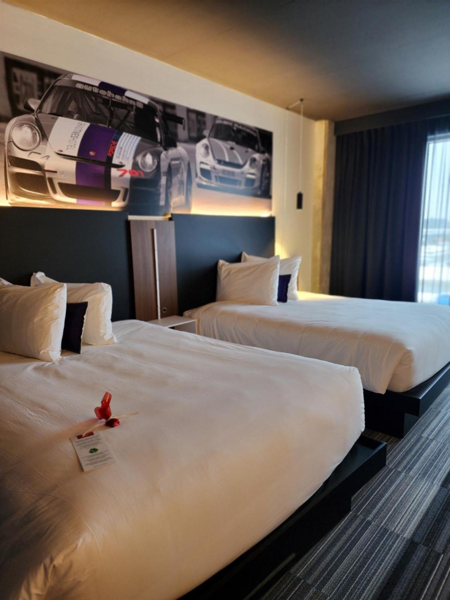 Grand Hotel Times Blainville-Mirabel Esterno foto