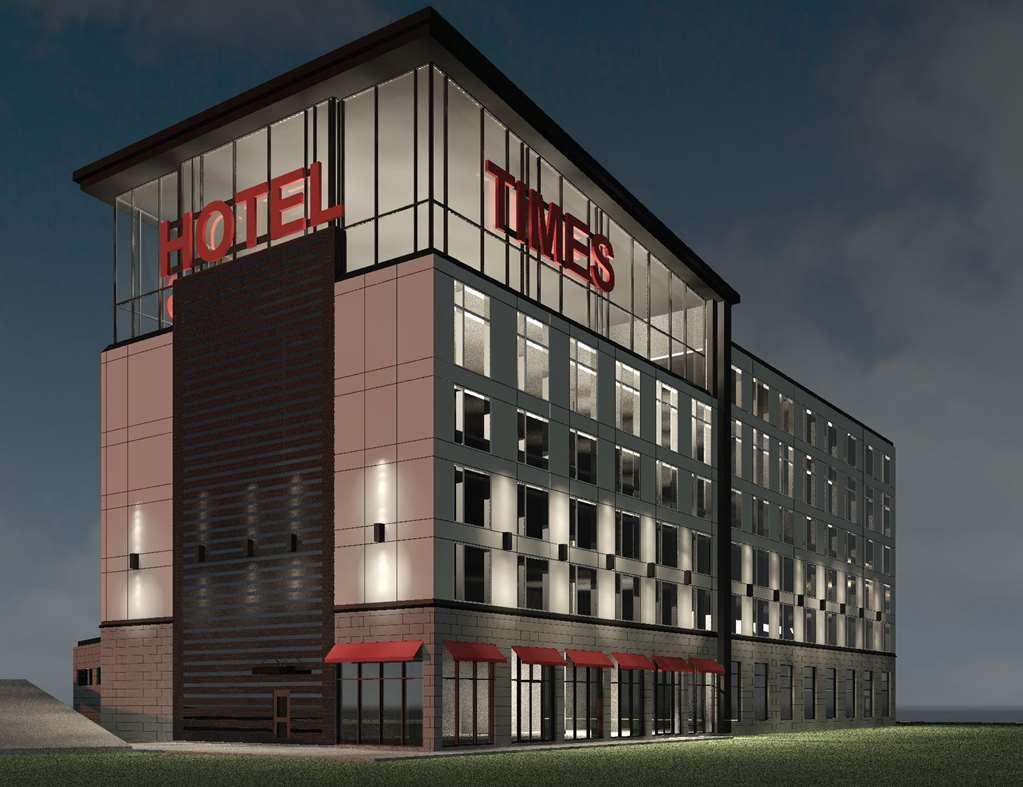 Grand Hotel Times Blainville-Mirabel Esterno foto